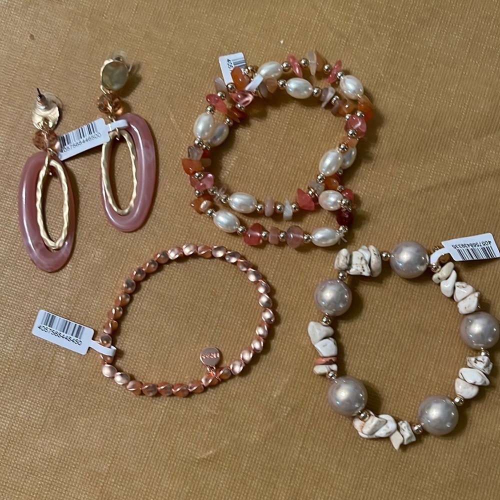 Bracelet earring set 4 PCs